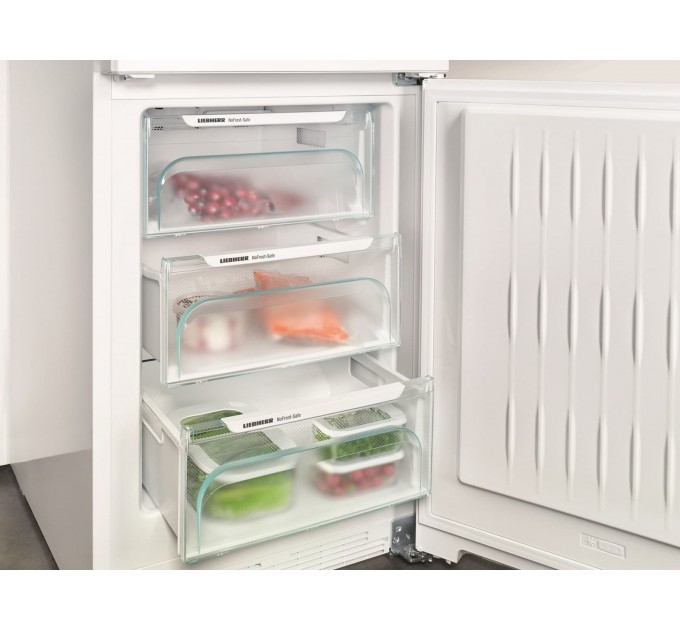 Двокамерний холодильник Liebherr CBNef 5735