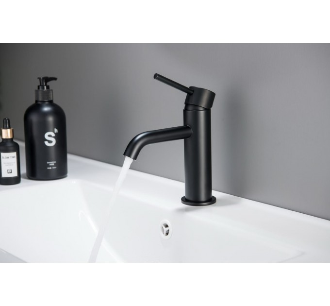 Змішувач для раковини Blue Water BOSTON BOS-BUN.010 Чорний матовий
