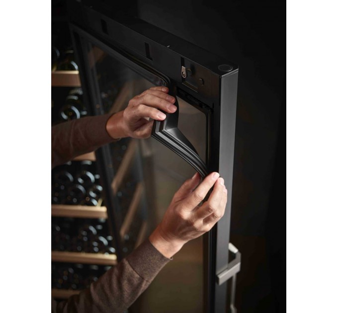 Винна шафа Liebherr WPbli 5231